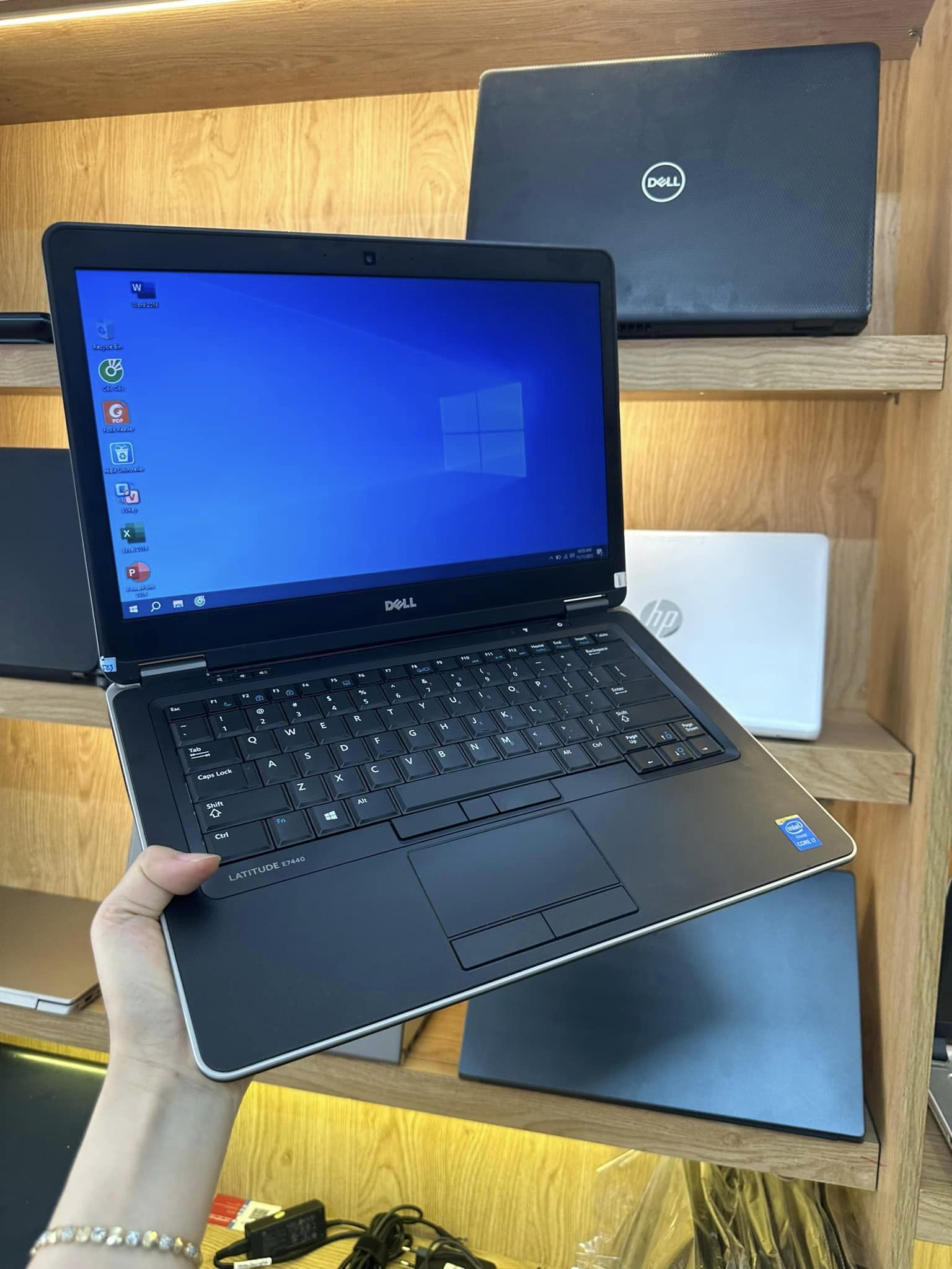 Laptop Dell Latitude 7440 i7 4600 / 8G / 120G/ 14"HD