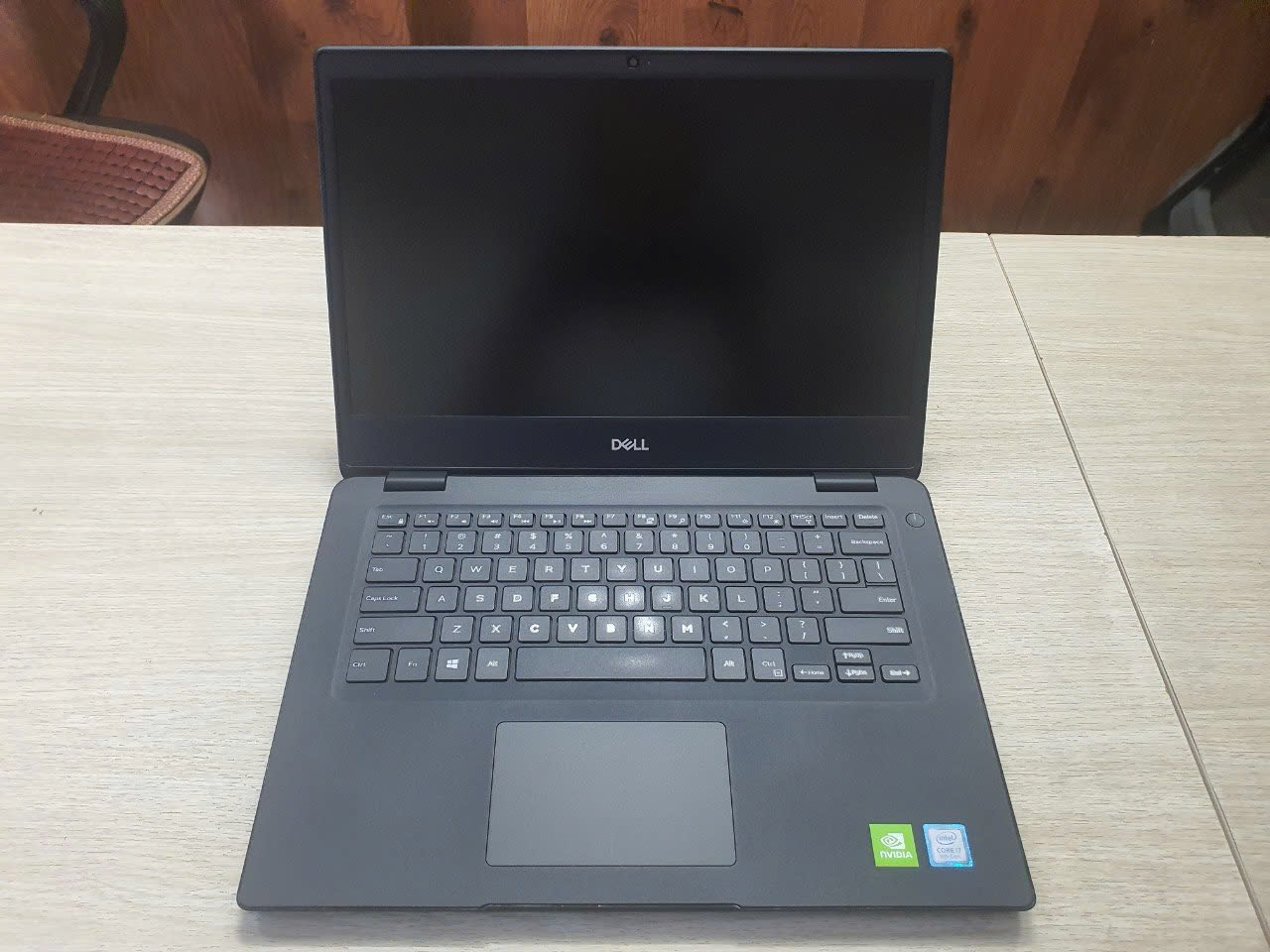 Laptop Dell Latitude 3400 Core i7-8565U / 8G / 256G/ Vga 2G Mx130/ 14" HD
